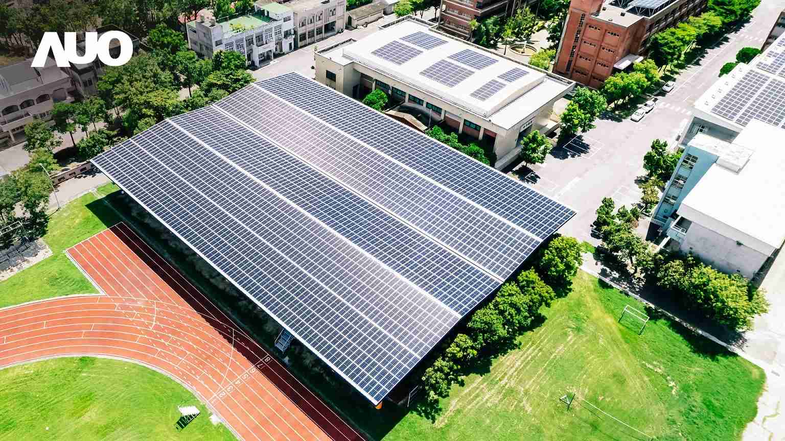 888.BY集团电子游戏SunSteel光电整合型浪板具备快速安装、、轻量化优势,,,可提升15%发电效能,,通过国际IEC与台湾VPC认证安全、、、防漏、、、、耐候标准